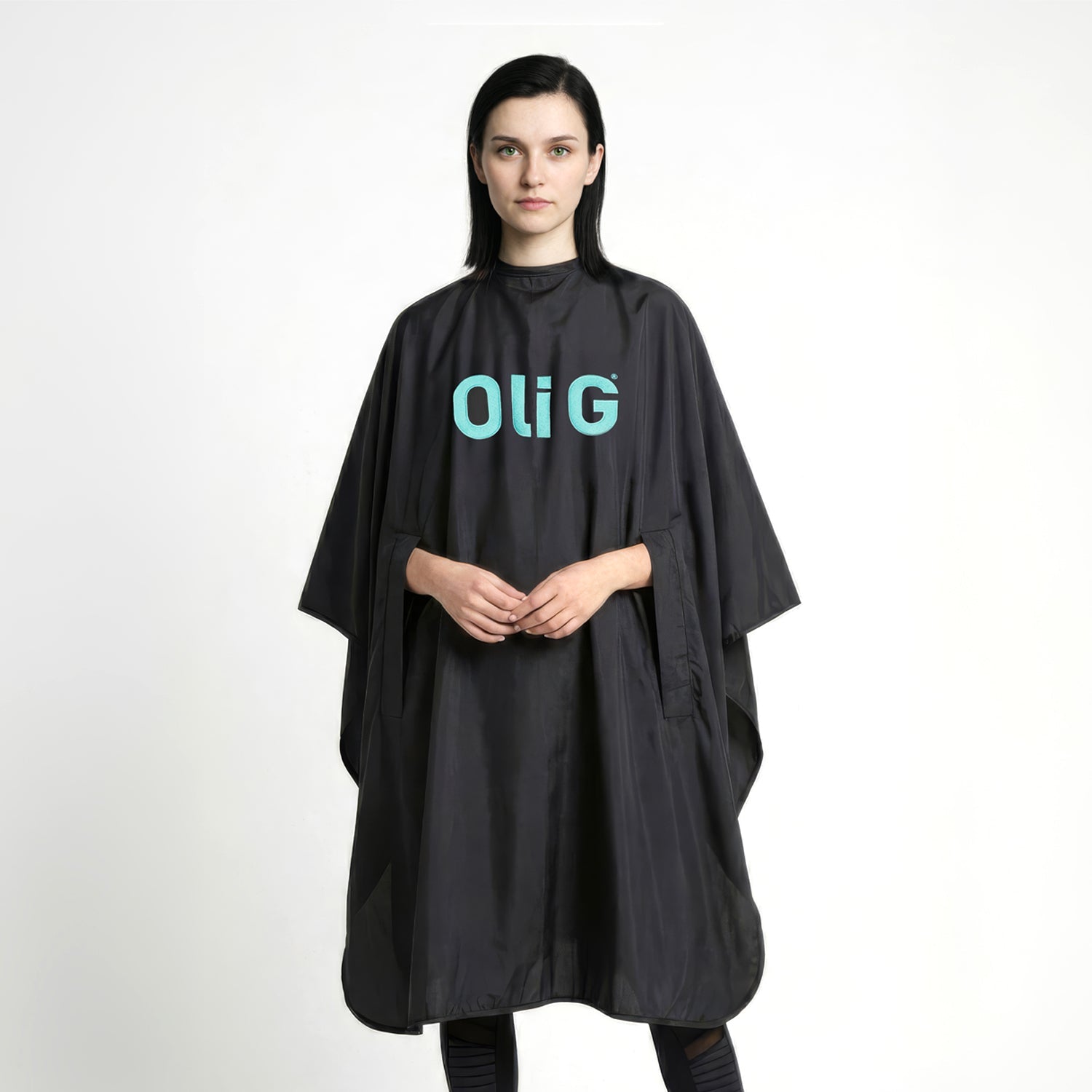 Oli G Hands-Free Bleach-Proof Service Cape — black, full view